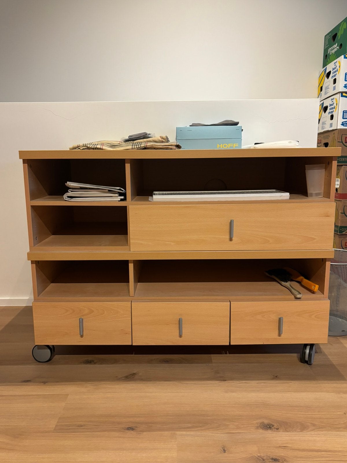 Mooi fineer beukenhouten opbergblok op wielen, Enlèvement, Utilisé
