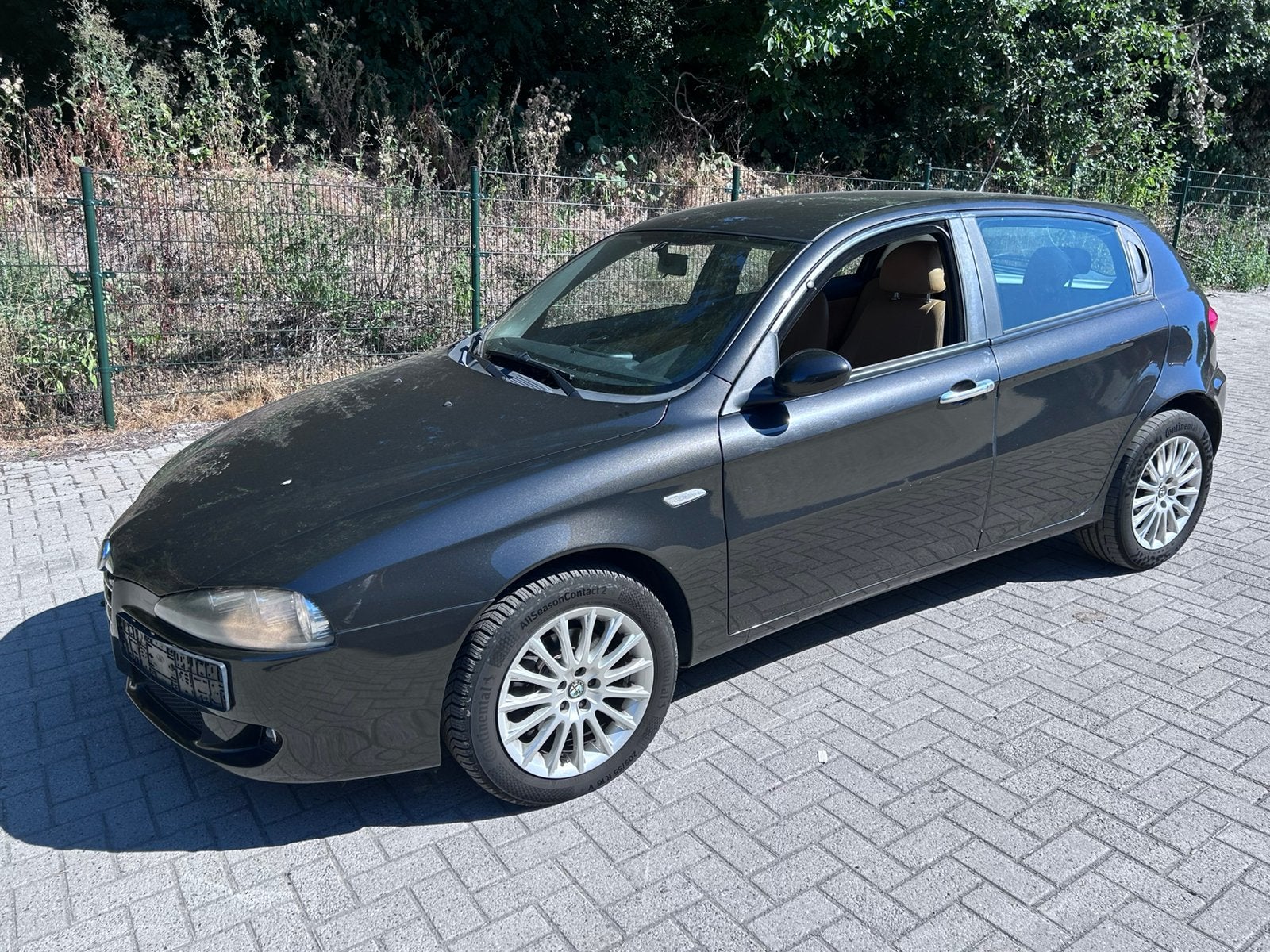 Alfa Romeo 147 JTD | 1.9 | 16 V, Voorwielaandrijving, 110 kW, Zwart, Leder