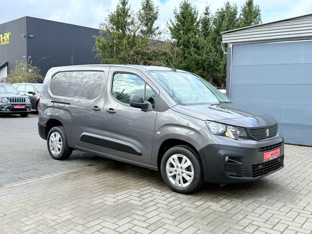 Peugeot Partner 1.5d L2 Automaat Nieuwstaat 1j garantie, Auto's, Bedrijf, Diesel, Dealer onderhouden, Airconditioning