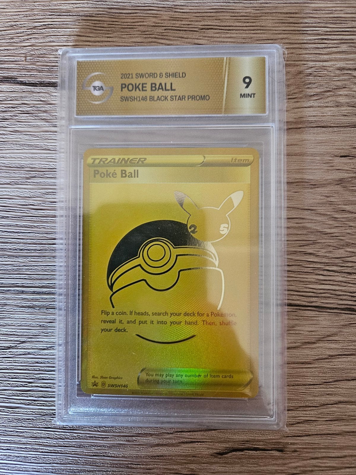 poké ball gold promo, Hobby en Vrije tijd, Ophalen of Verzenden