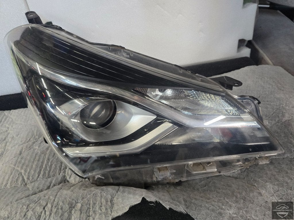 Toyota Yaris P13 Facelift 2017-2020 Koplamp Rechts Origineel, Auto-onderdelen, Info@toyota.co.jp, Gebruikt, Toyota Motor Corporation