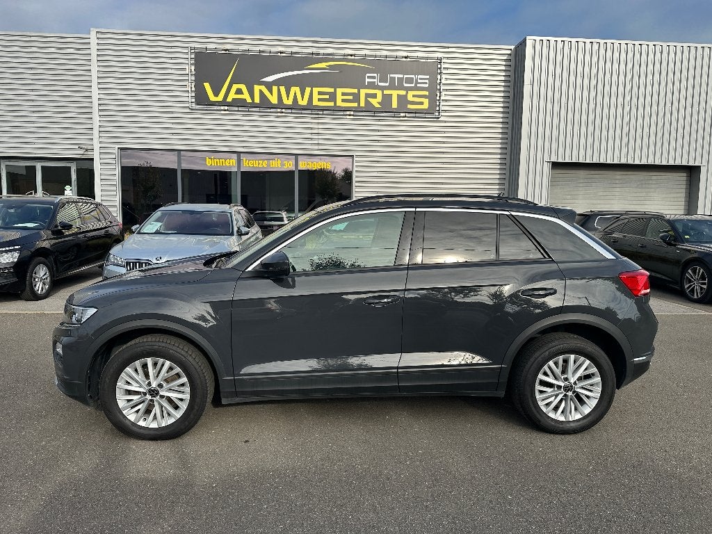 Vw T-Roc, benzine 110 pk, CARPLAY-ANDROID / ADAPTIVE CRUISE, Voorwielaandrijving, Stof, Euro 6, Bedrijf