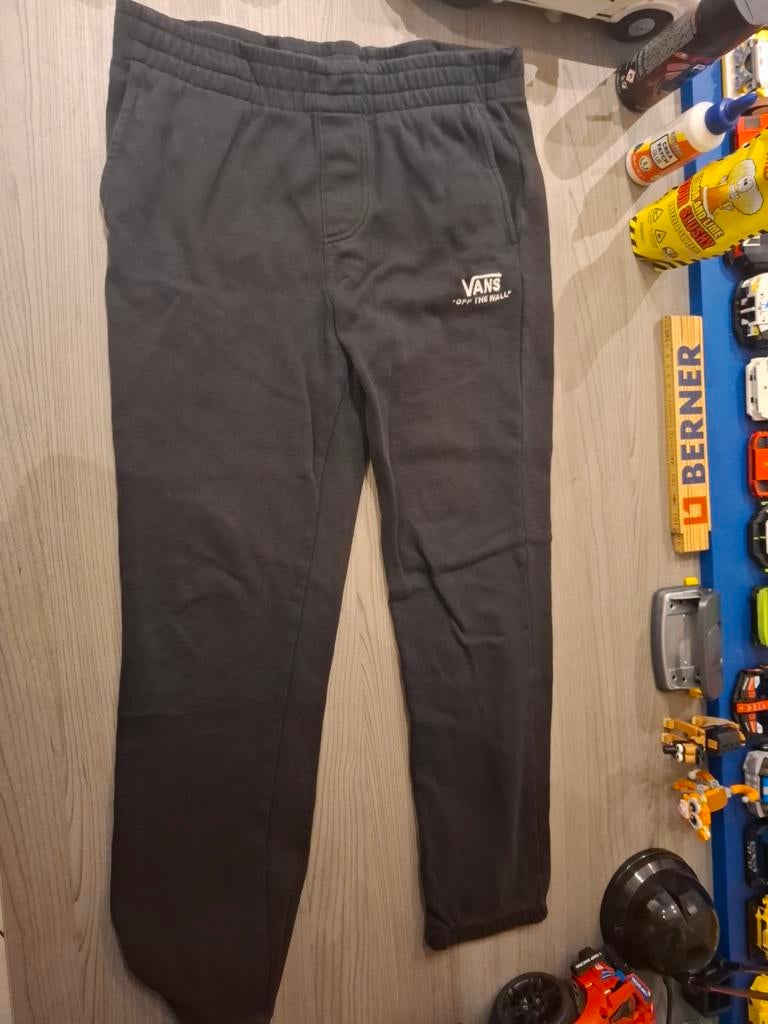Vans broek, Ophalen