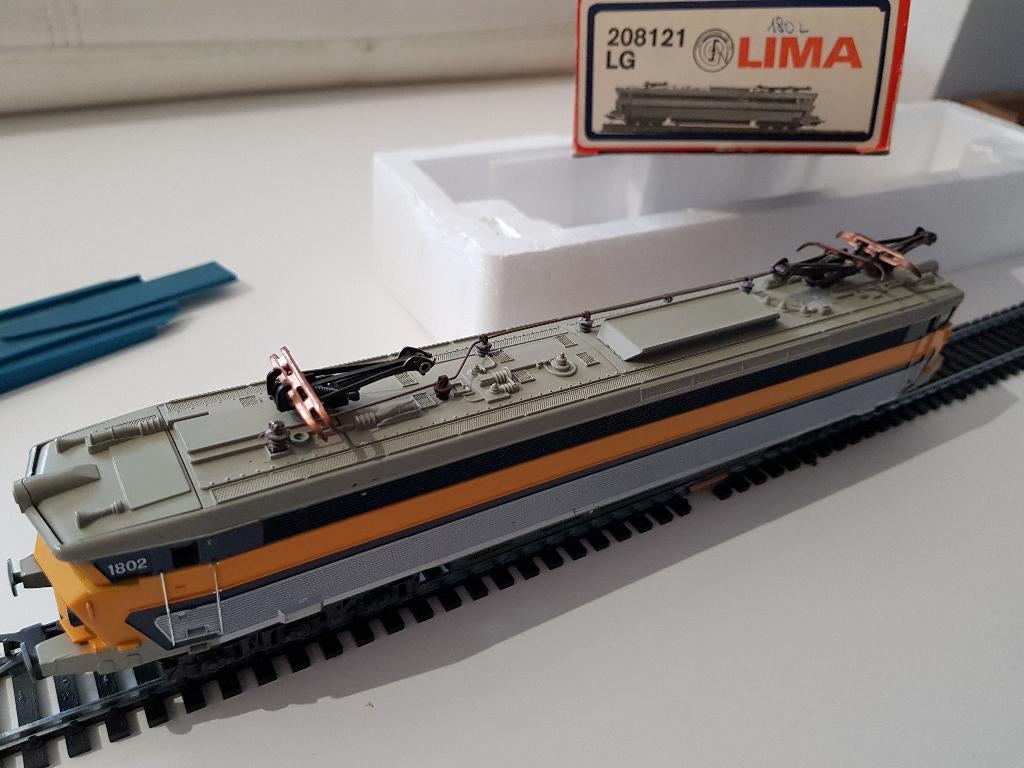 Lima HO Loco SNCB réf: 208121LG état NEUF, Hobby & Loisirs créatifs, Trains miniatures | HO, Enlèvement ou Envoi, Neuf, Locomotive