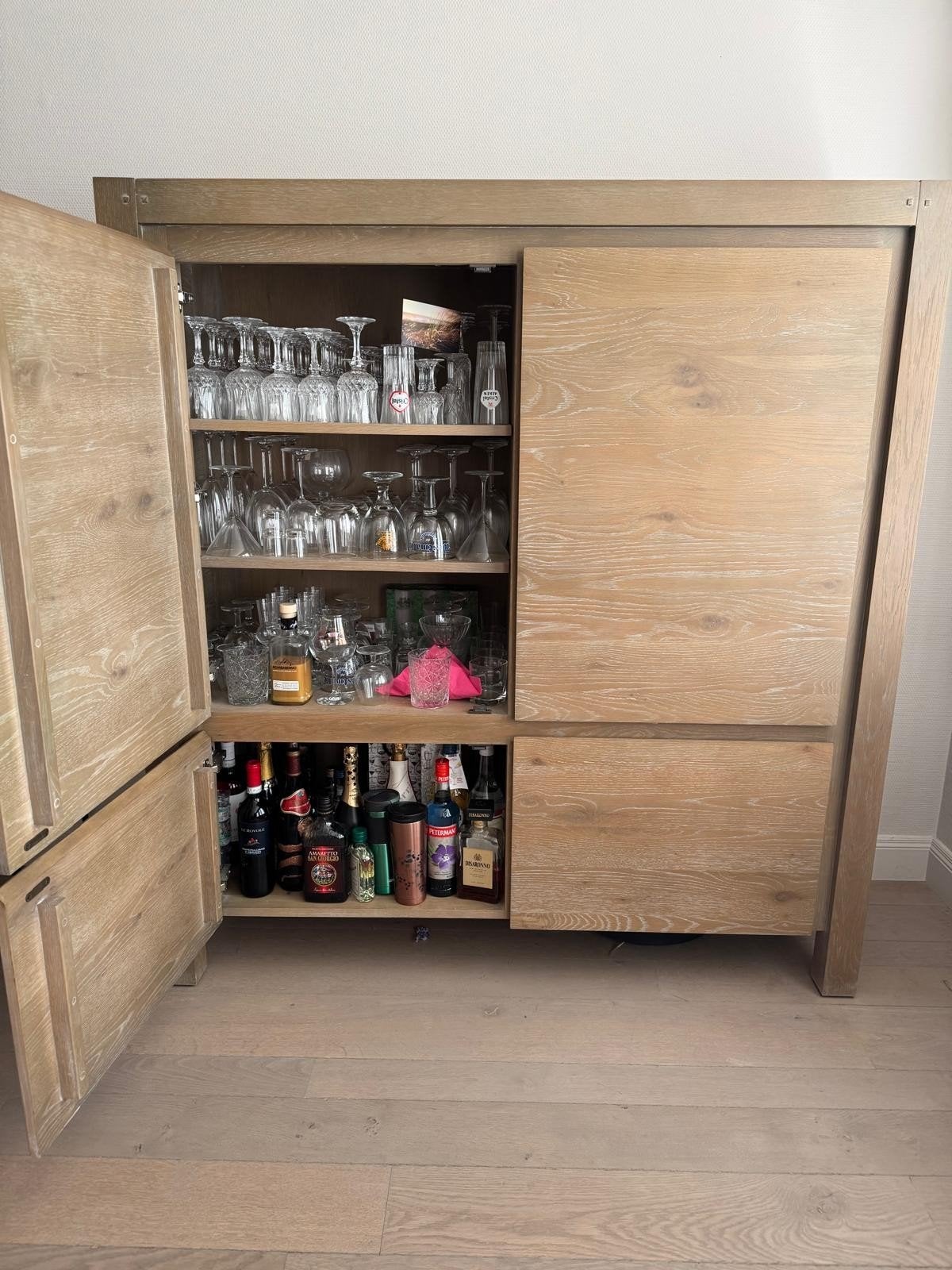 moderne massief eiken kast afhalen in BEKKEVOORT, Ophalen