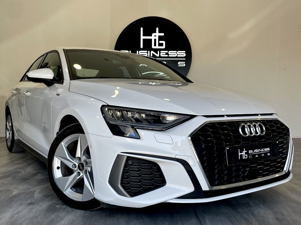 Audi A3 35 TDi/ S-LINE/ VIRTUAL COCKPIT PLUS / APPLE CARPLAY, Autos, Cuir, Achat, Entreprise, 1968 cm³
