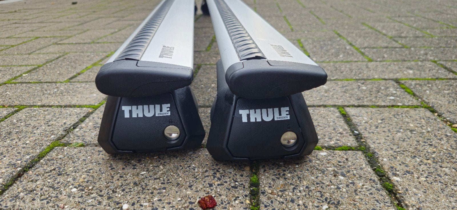 dakdragers Thule voor auto met gesloten dakrails, Auto diversen, Ophalen, Zo goed als nieuw