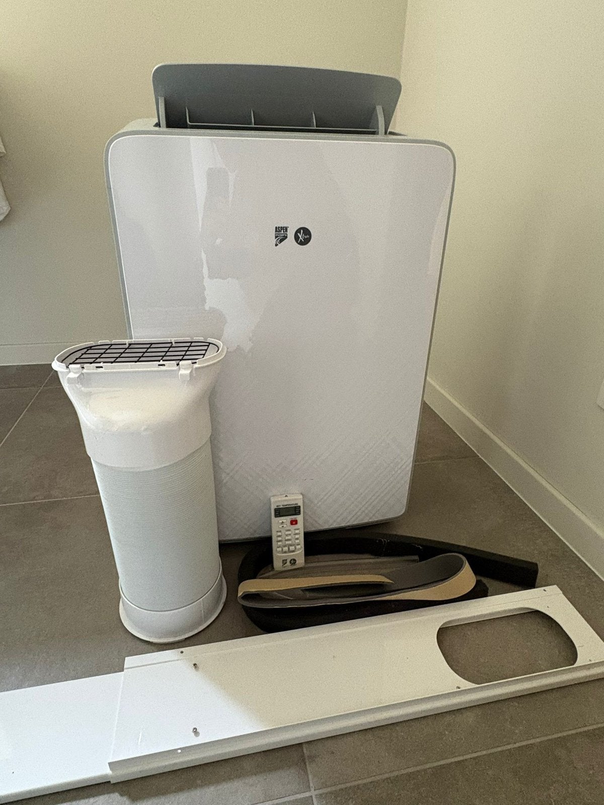 Aspen Mobile Airco 12000 btu raamafdekset 3.5 kw, Elektronische apparatuur, Airco's, Ophalen, Koelen en Ontvochtigen, Minder dan 60 m³