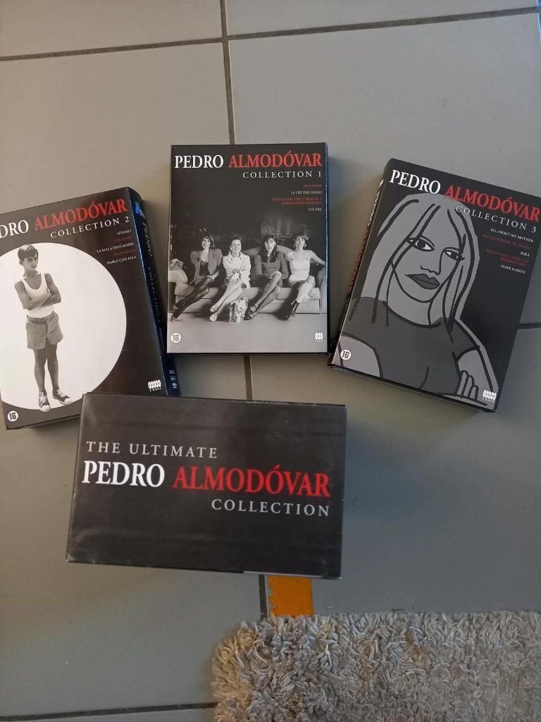 dvdbox van the ultimate Pedro almodovar, Vanaf 16 jaar, Ophalen, Zo goed als nieuw