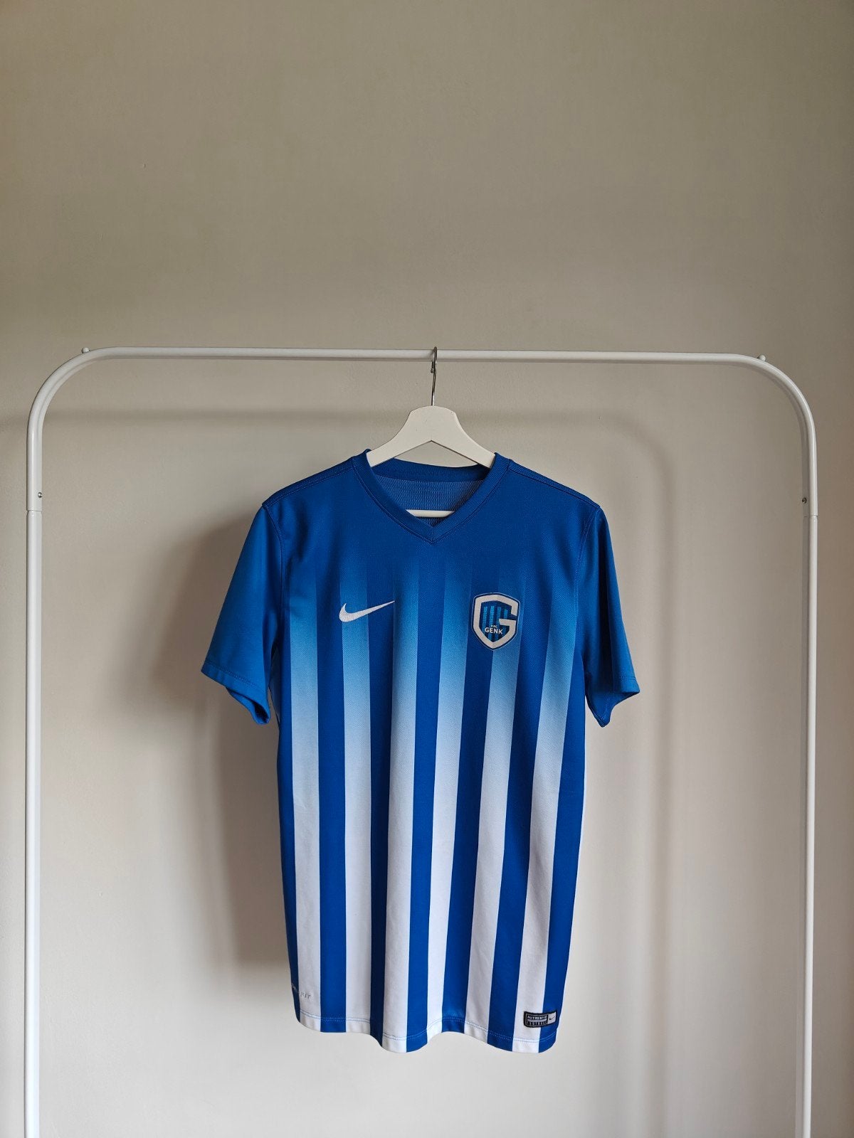 KRC Genk 2016-2017, Taille M, Enlèvement ou Envoi, Utilisé, Maillot