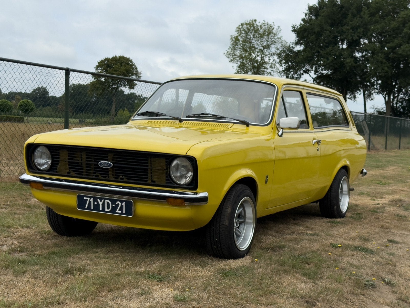 Ford Escort MK1 / 2 Turnier, Escort, 4 cilinders, Geel, Bedrijf