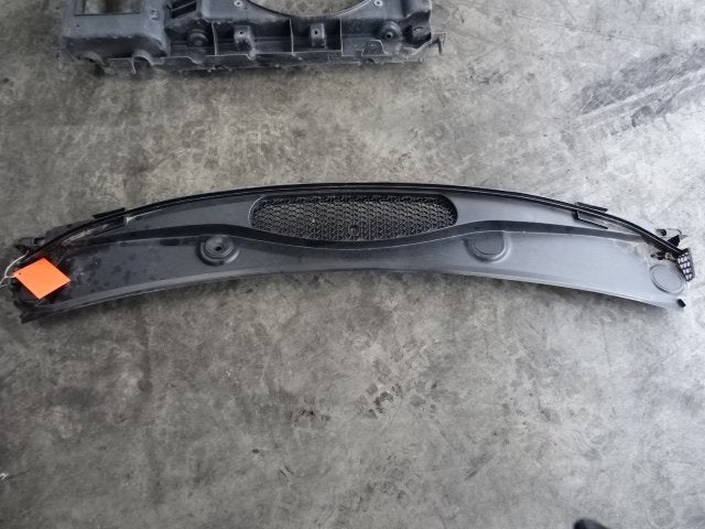 SIERLIJSTEN VOORRUIT Partner (GC / GF / GG / GJ / GK), Gebruikt, Voor, Peugeot
