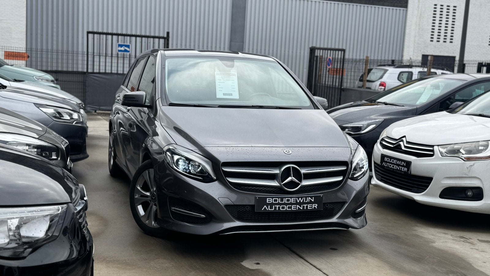 Mercedes Benz B180 D 2018 38.xxxkm ! Topstaat Garantie, Auto's, Mercedes-Benz, Voorwielaandrijving, Stof, 5 deurs, Parkeersensor