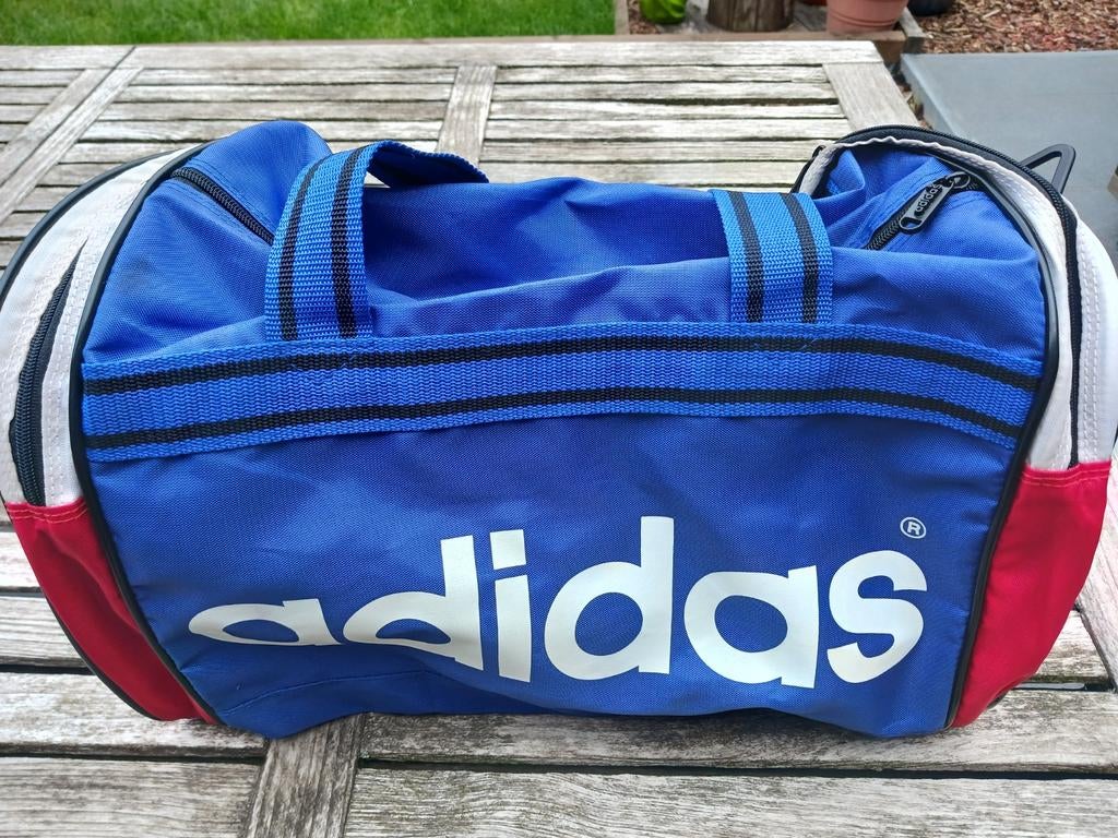 ADIDAS tas Word Cup USA 1994.  Nieuw, Ophalen of Verzenden, Nieuw, Unisex volwassen