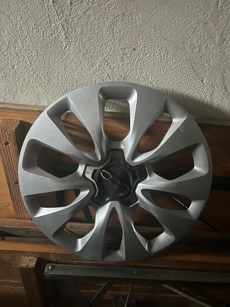 Wieldoppenset fiat 500X 16” in perfecte staat, Enlèvement, Comme neuf
