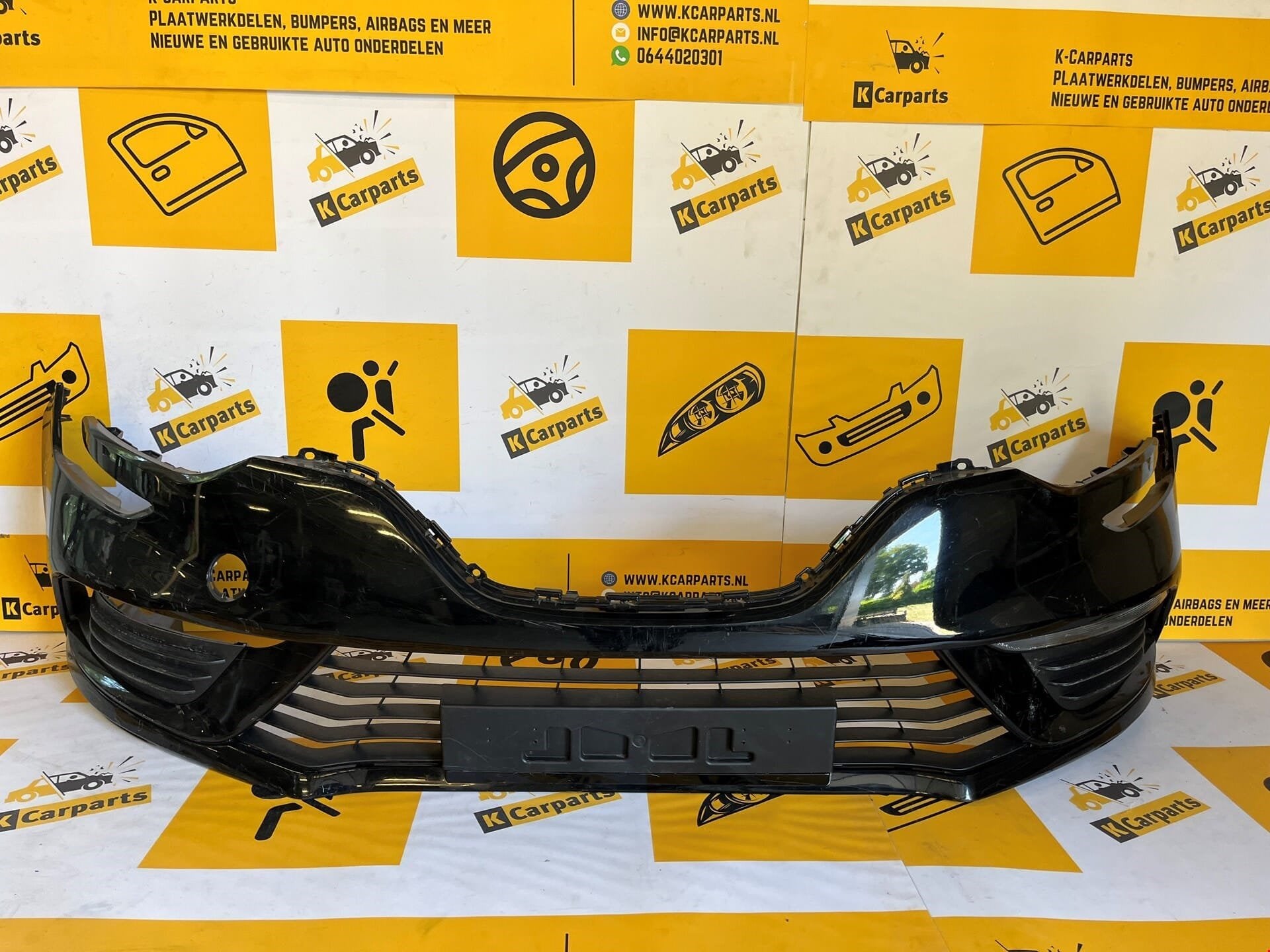Voorbumper Renault Megane IV4 2015/2019 origineel bumper, Auto-onderdelen, Info@fabrikant.eu, Bumper, Fabrikant BV, Gebruikt