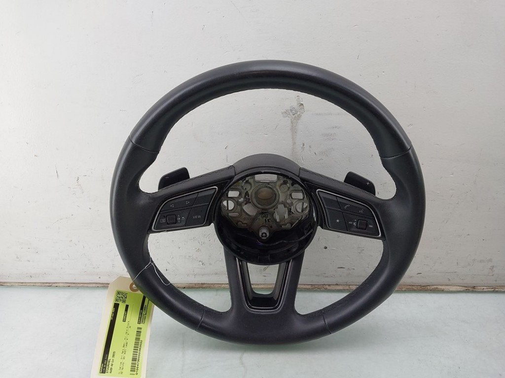 VOLANT DIRECTION Audi A3 Sportback (8YA) (01-2019/-), Autos : Pièces & Accessoires, Commande, Auto-Union-Straße  1,
85057  Ingolstadt, DE