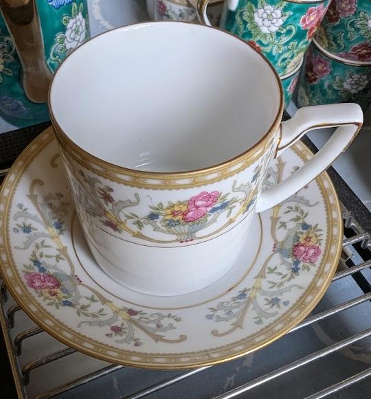 Eschenbach theekopjes en schoteltjes, Huis en Inrichting, Gebruikt, Ophalen of Verzenden, Overige stijlen, Kop(pen) en/of Schotel(s)