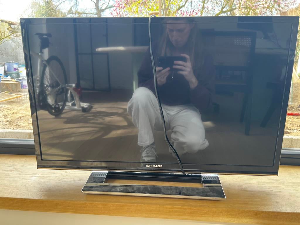 Televisie Sharp, Audio, Tv en Foto, Televisies, Ophalen, Zo goed als nieuw, Sharp