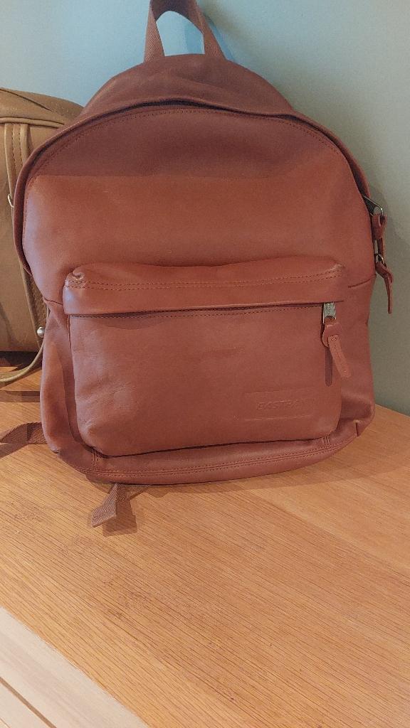 east pack rugtas leer, Ophalen, Zo goed als nieuw, Eastpak
