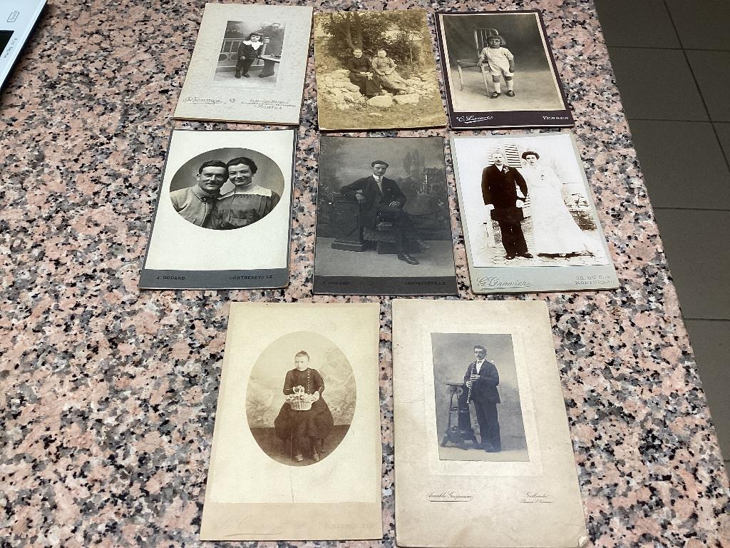 Lot van 8 oude foto’s op karton 17/11 cm, Verzamelen, Foto's en Prenten, Gebruikt, Foto, Ophalen of Verzenden, Voor 1940