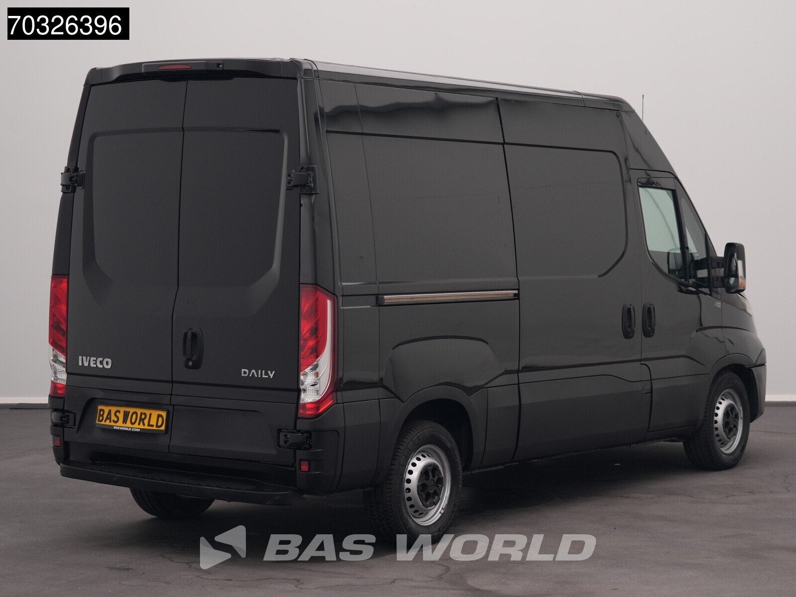 Iveco Daily 35S16 L2H2 Airco Cruise Parkeersensoren 3,5t Tre, Auto's, Stof, Gebruikt, Euro 6, Iveco