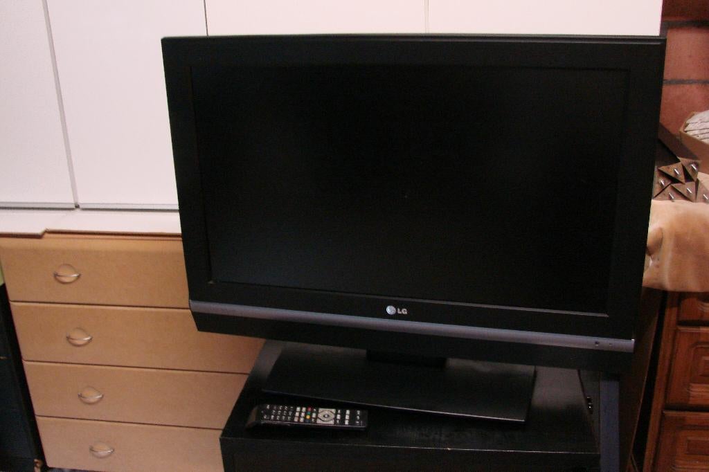 TV op voet  merkLG, Ophalen, Gebruikt, LG