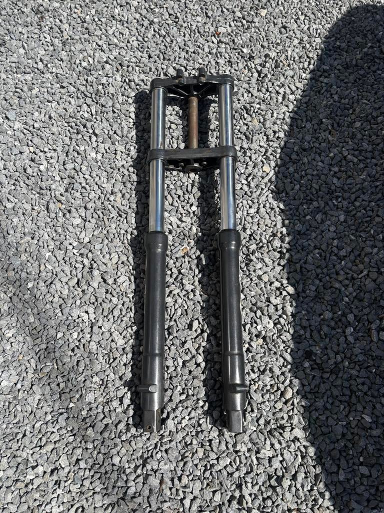 Fourche pour moto derbi senda 50, Vélos & Vélomoteurs, Pièces de cyclomoteur | Général, Comme neuf, Enlèvement ou Envoi