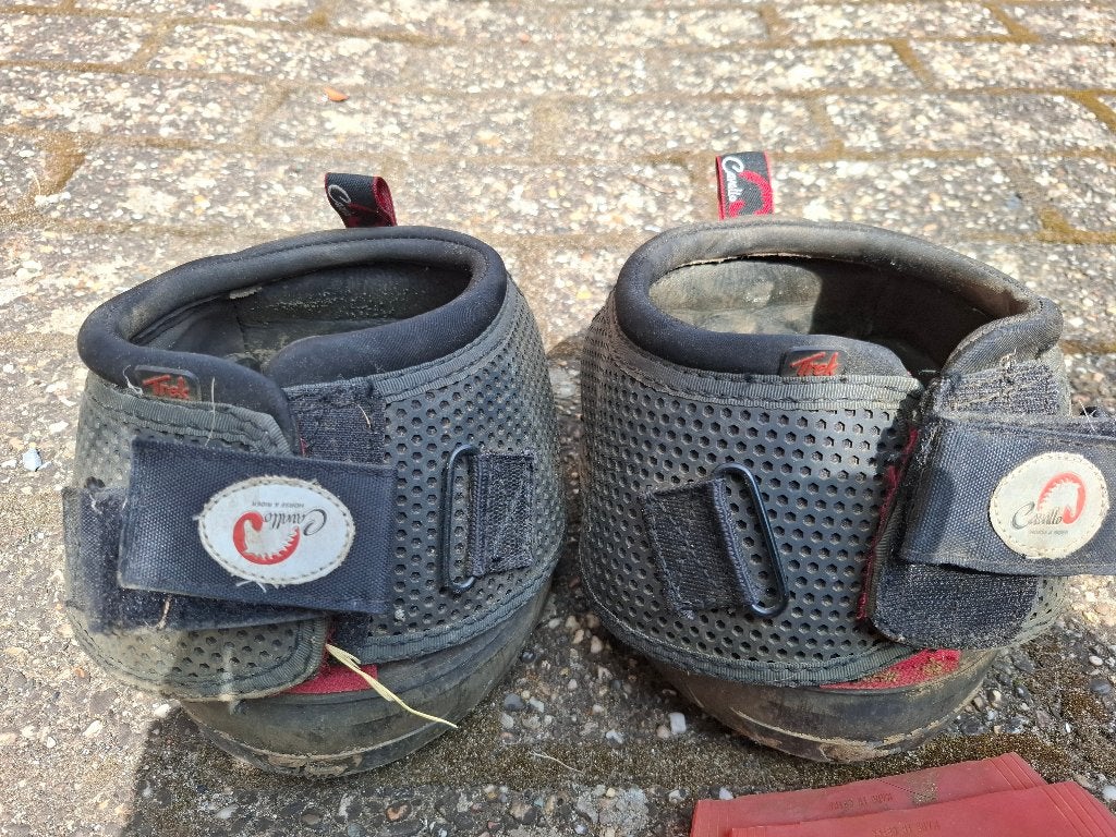 hoefschoenen paard - 2 paar, Dieren en Toebehoren, Ophalen of Verzenden, Gebruikt