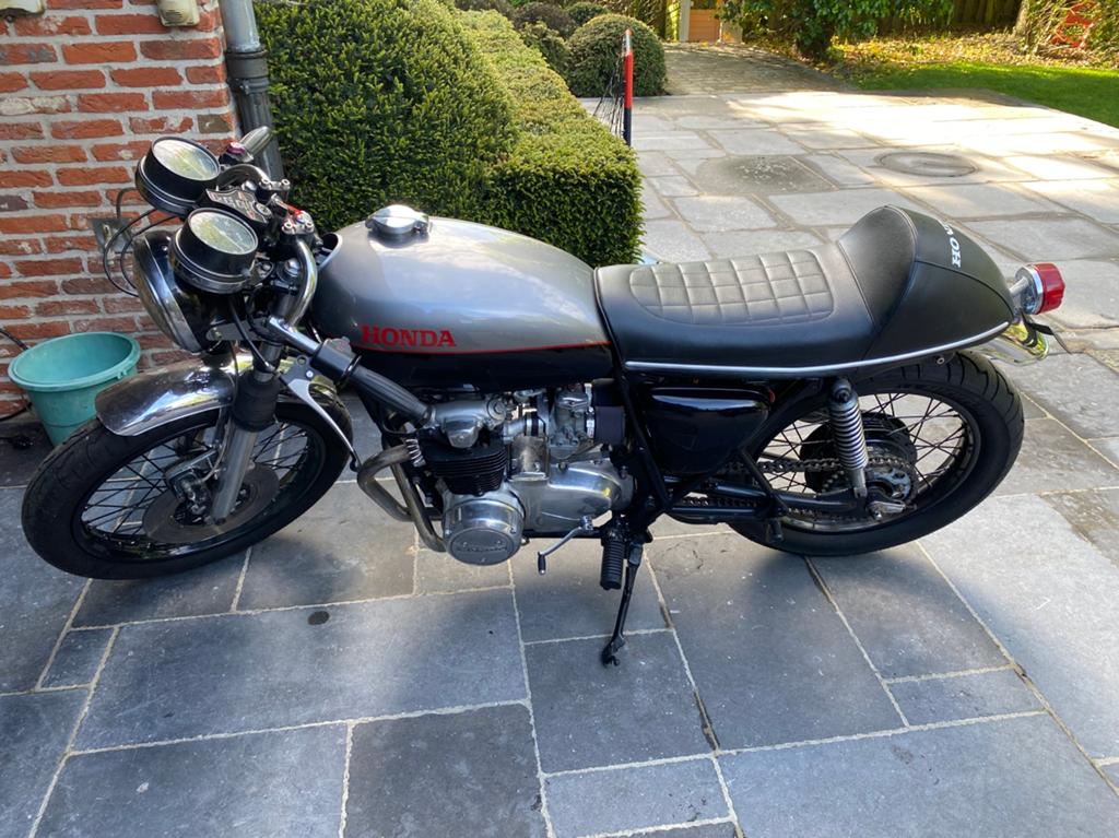 Honda cb 550, Motoren