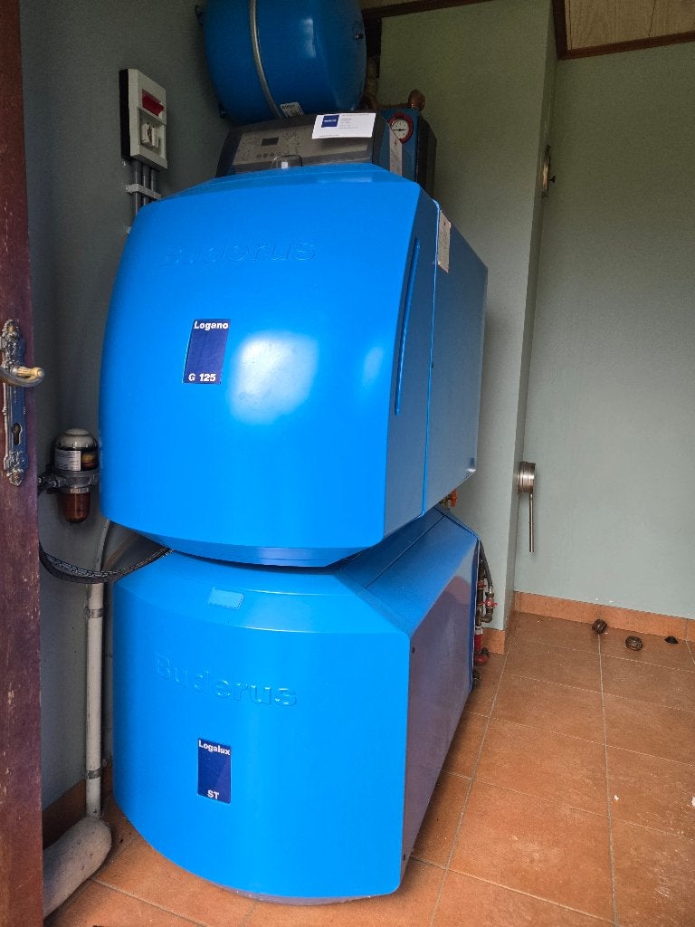 Buderus Logano G 125 brander en Logalux LT warmwaterboiler, Ophalen, 100 liter of meer, Boiler, Zo goed als nieuw