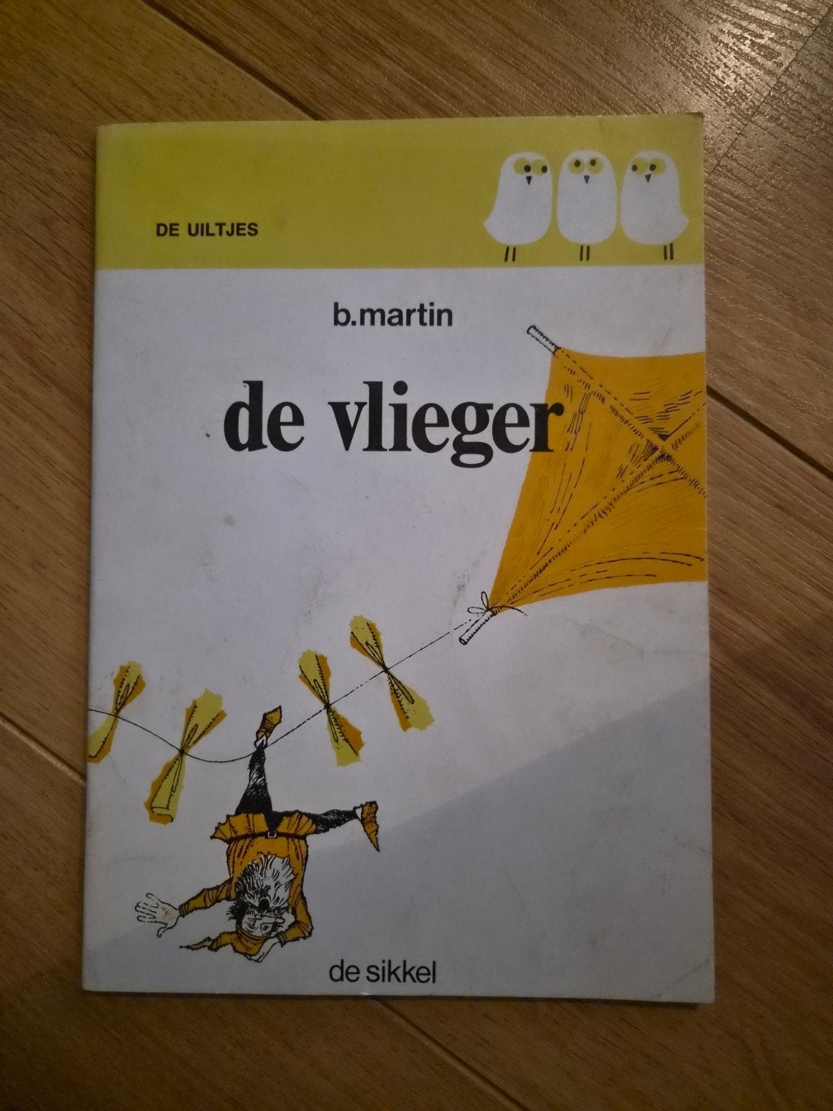 De Uiltjes - De Vlieger, Boeken, Ophalen