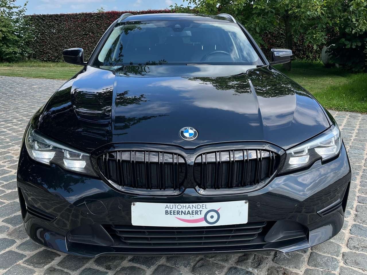 BMW 318 d Touring AdBlue/Leder/Camera/Carplay/Clima/Cruise., Autos, BMW, 116 g/km, Achat, 5 portes, Détection des panneaux routiers