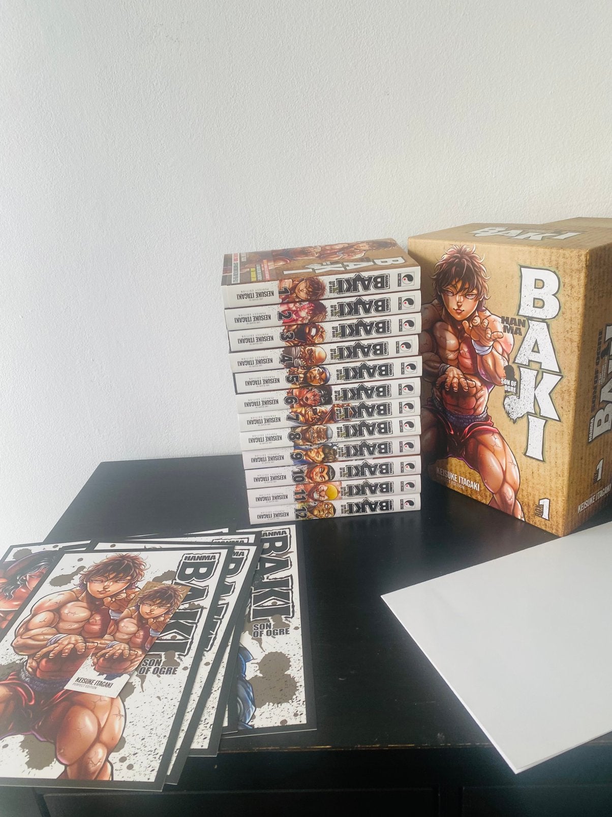 Manga Hanma Baki perfect édition 1-12 + box et goodies, Enlèvement, Comme neuf