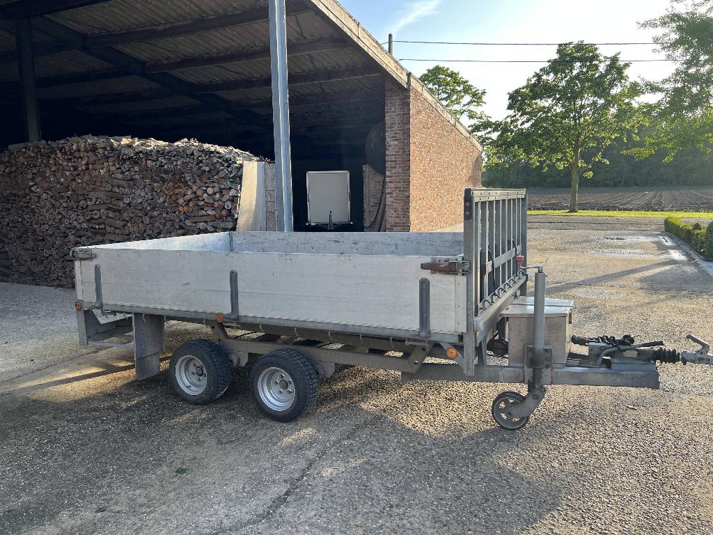 Degelijke geremde aanhangwagen 2000 kg – met oprijrampen, Enlèvement, Comme neuf