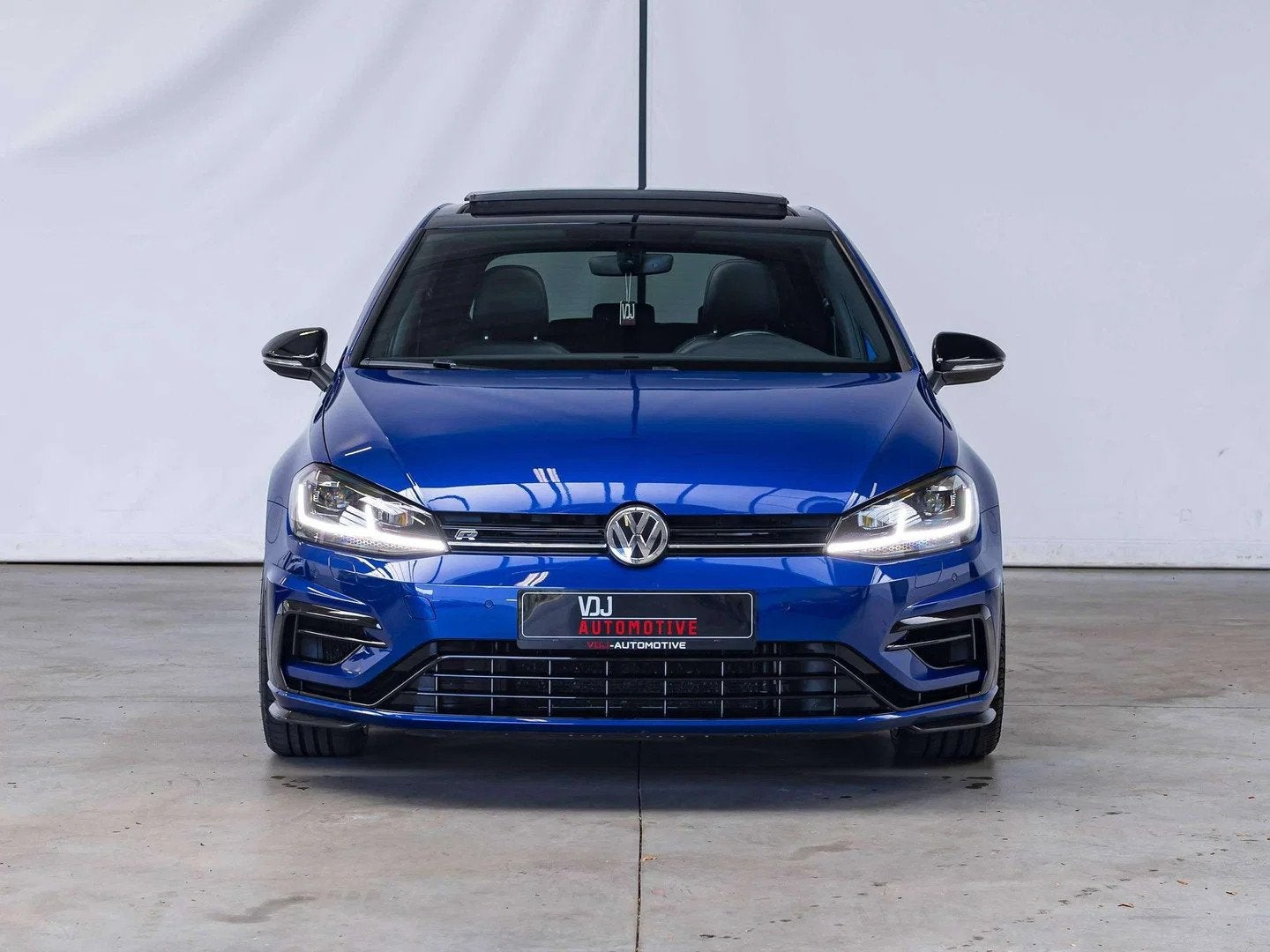 Volkswagen Golf R GARANTIE|4MOTION|PANO|KEYLESS|ACC|ZETELVER, Auto's, Automaat, Gebruikt, Zwart, 1984 cc