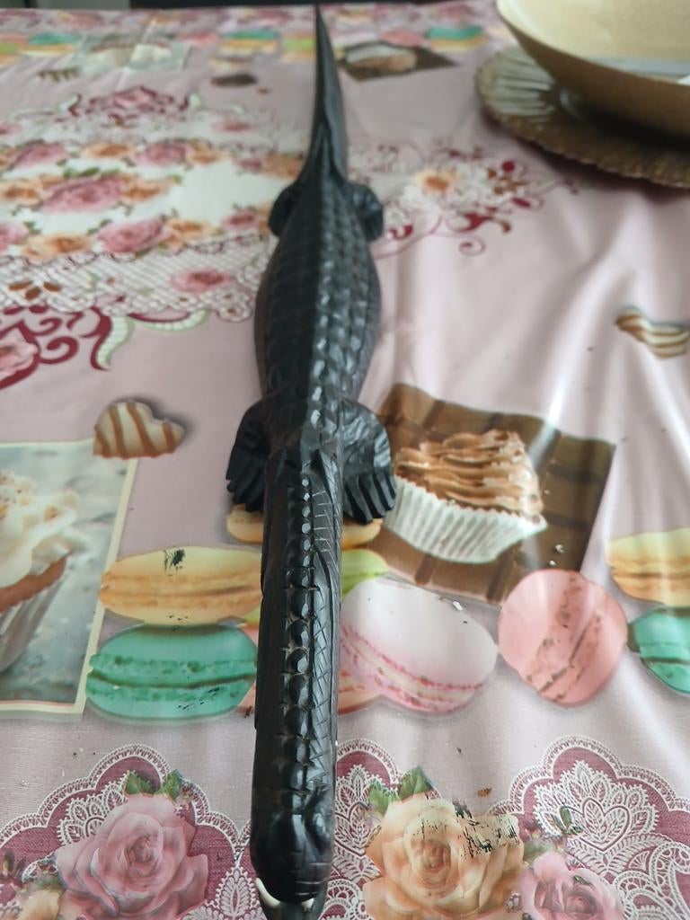 Crocodile en resine 70 cm, Antiquités & Art, Enlèvement