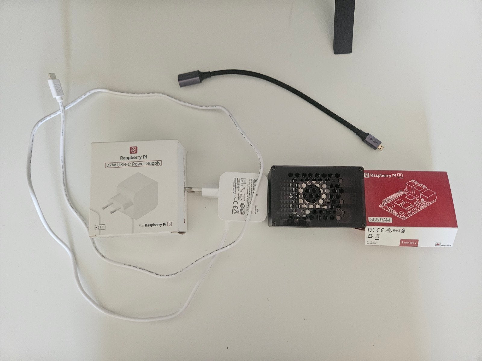Raspberry pi 5 8go + chargeur et adaptateur hmdi, Informatique & Logiciels, Serveurs