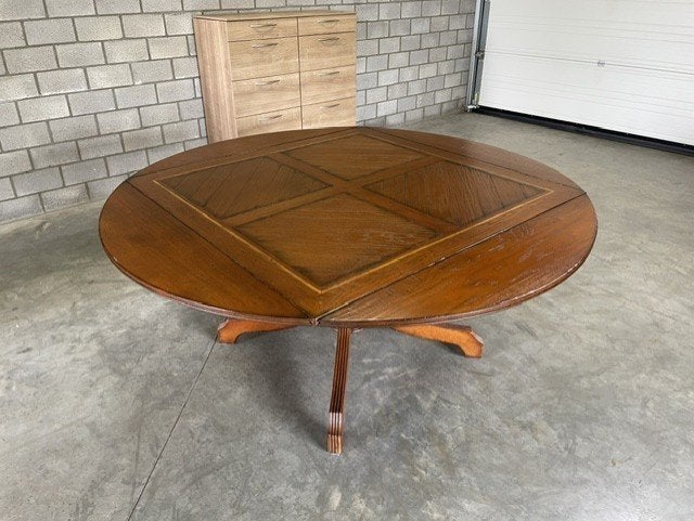 Mooie eetkamertafel rond/vierkant, Ophalen