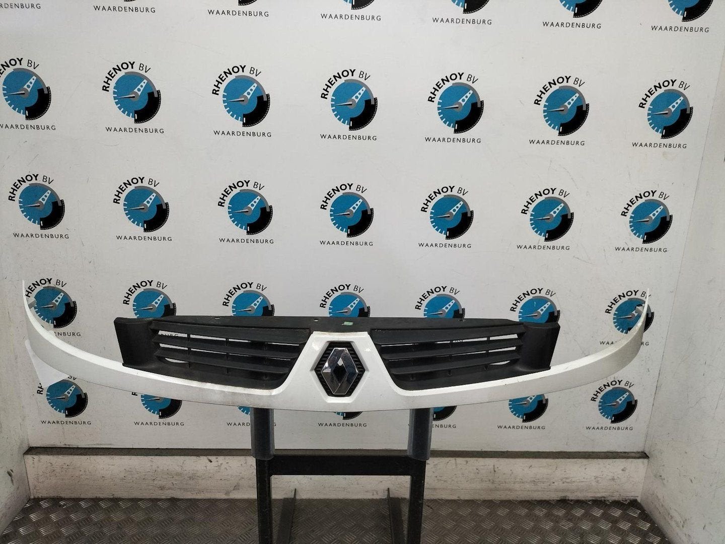 RENAULT KANGOO GRILLE 2005, Enlèvement ou Envoi, Utilisé, ARN reconnu