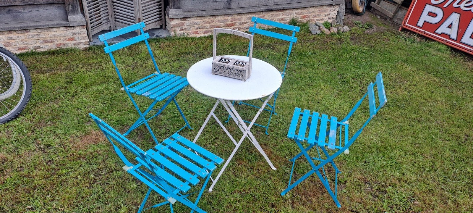 rond tafeltje met ,4 bistro stoelen, Ophalen, Zo goed als nieuw