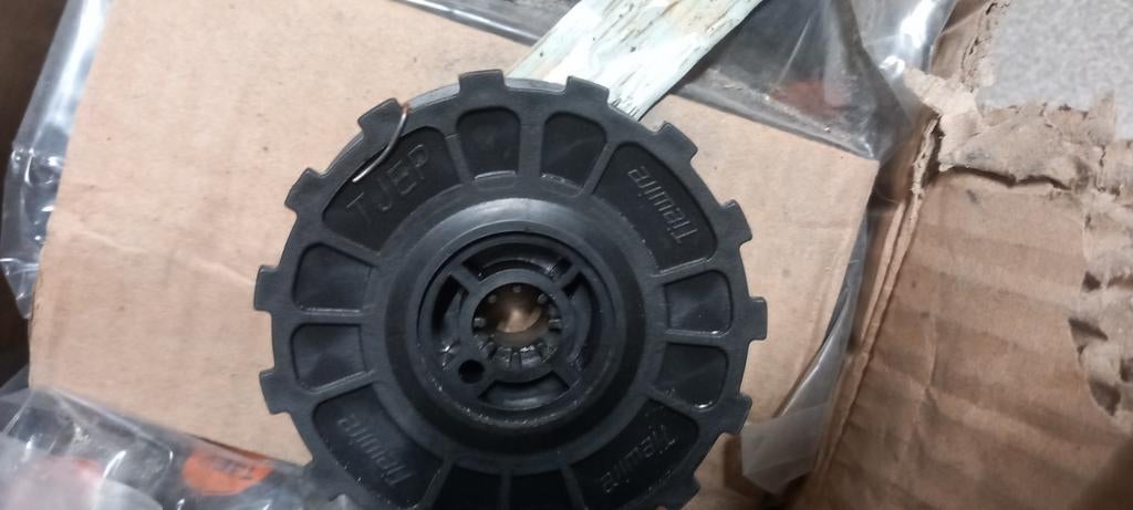 Tjep 50 stuks volle doos bindtdraad  gegalva 1.2mm .spot, Doe-het-zelf en Bouw, Ophalen, Nieuw