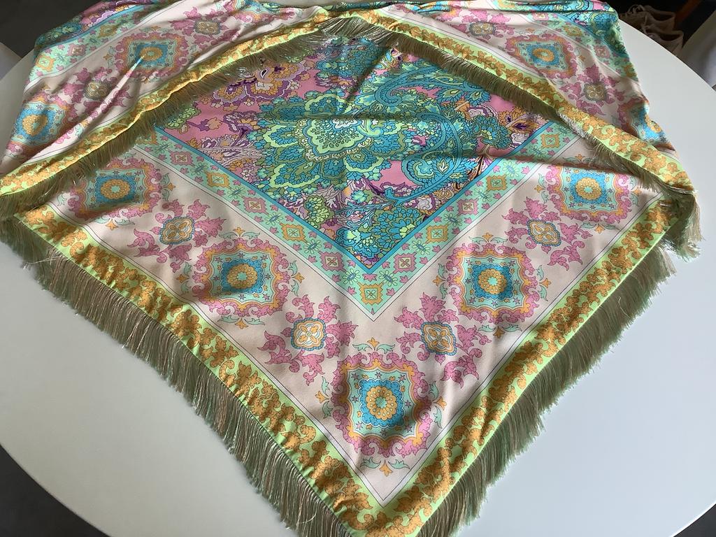 Pashmina. Multicolore, Envoi, Comme neuf