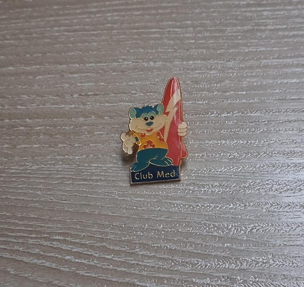 PIN - CLUB MED - SURF - SURFEN - SURFING, Envoi, Utilisé, Autres sujets/thèmes, Insigne ou Pin's