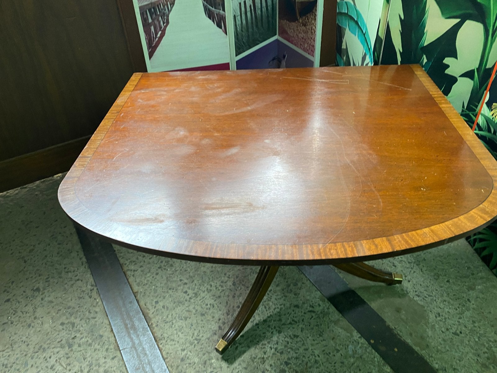 Table style anglais en acajou et merisier h74,5 plateau 107, Enlèvement, Utilisé