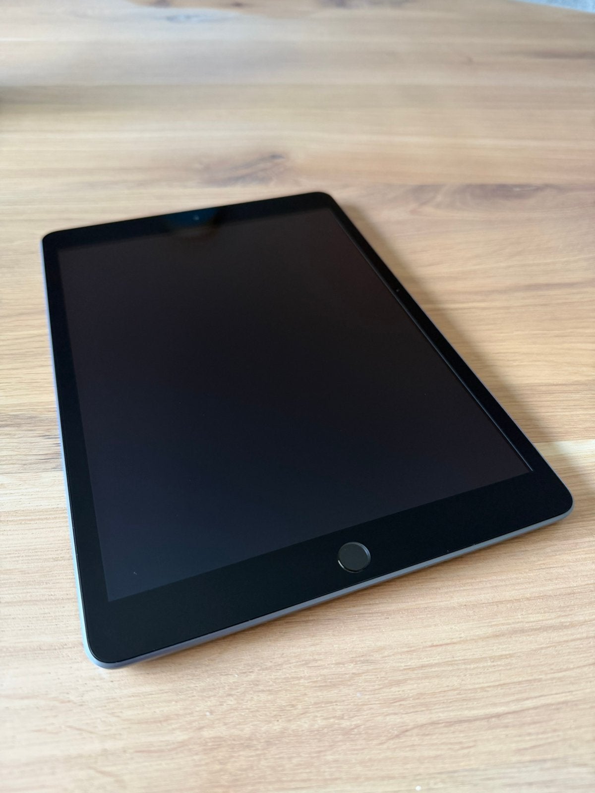 Apple Ipad 9e generatie - 64GB - WiFi, Computers en Software, Apple iPads, Apple iPad, Zo goed als nieuw, Wi-Fi, Ophalen