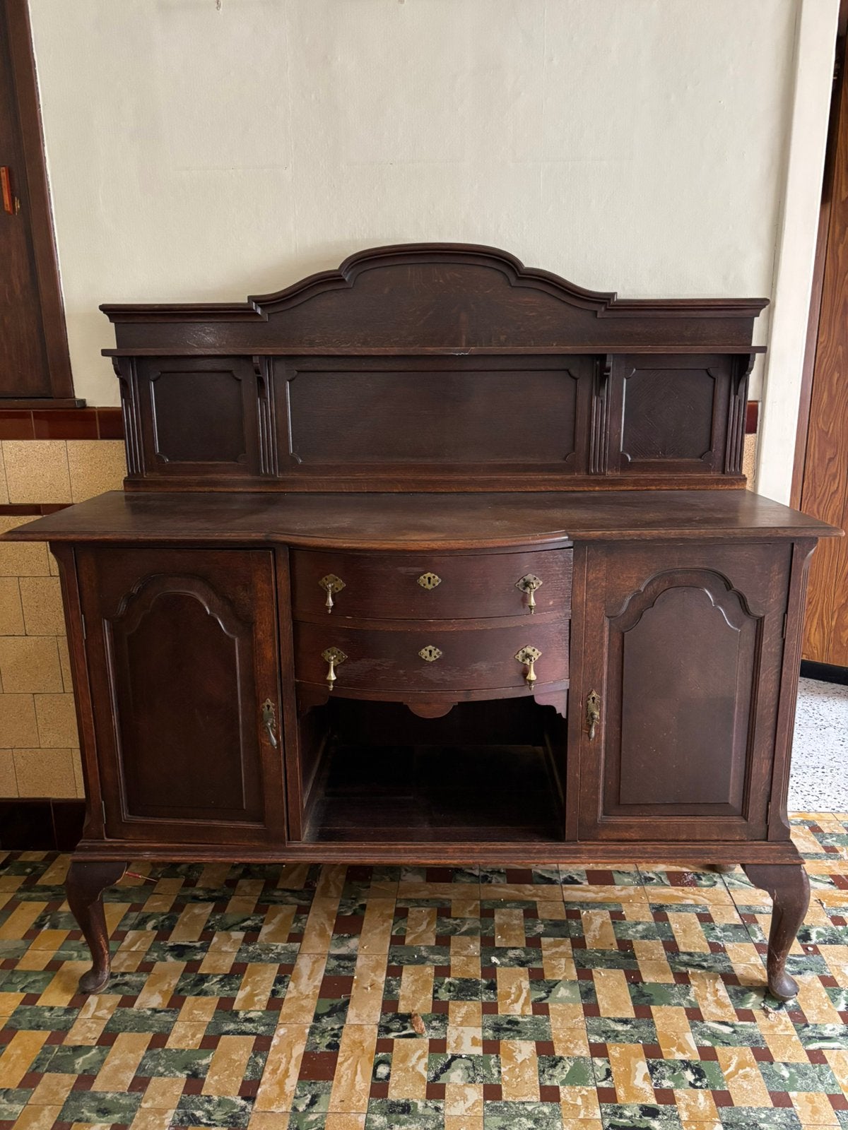 Houten kast, Enlèvement, Utilisé