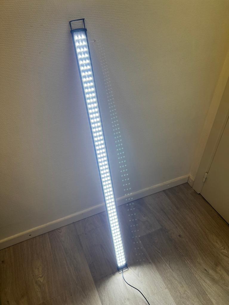 Ledlamp voor aquariums 120cm, Ophalen, Zo goed als nieuw