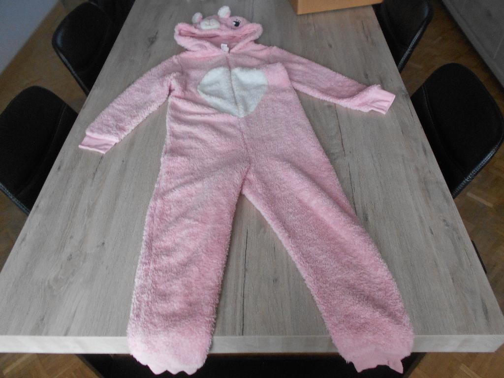 roos onesie pyjama met witte hart maat 140 c&a, Kinderen en Baby's, Kinderkleding | Maat 140, Nacht- of Onderkleding, C&A, Meisje