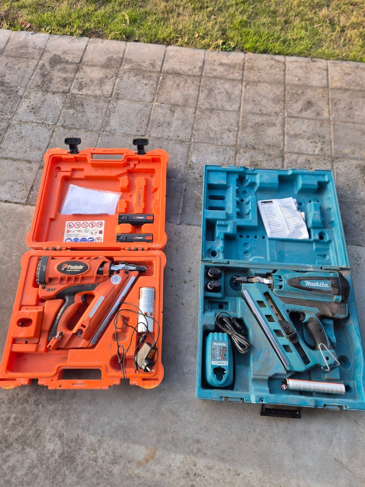 Paslode/makita nageltacker, Enlèvement, Utilisé, Makita
